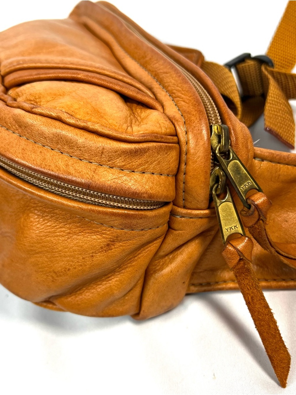 Vintage Brown Leather Fanny Pack Belt Bag Soft Leather Unisex Crossbody Hip Bag - Picture 2 of 11